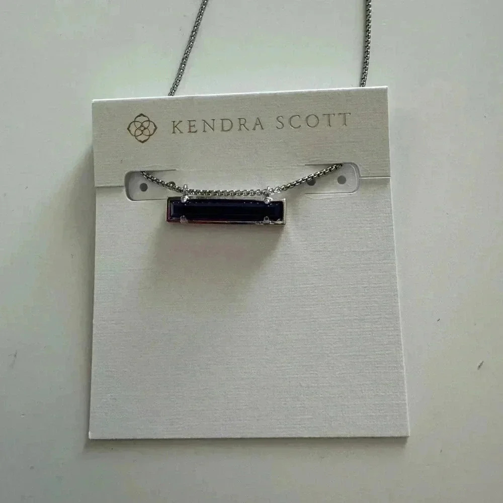 Kendra scott necklace